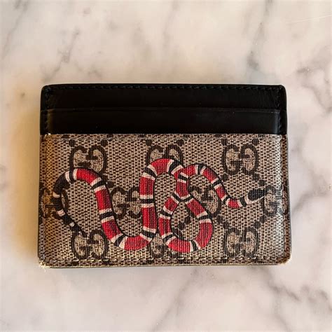 gucci courrier gg supreme card case|gucci kingsnake card holders.